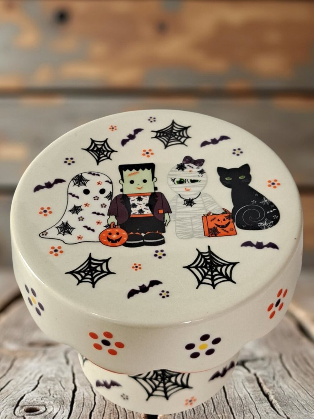 Temp-tations By Tara Halloween Boofetti Cupcake Candle Stand Hand Painted - Picture 2 of 14